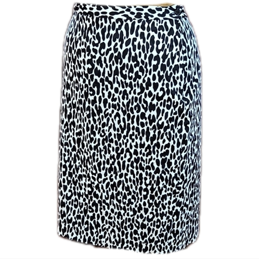Michael Kors animal print? Skirt.  Black and white, fully lined, stretch…